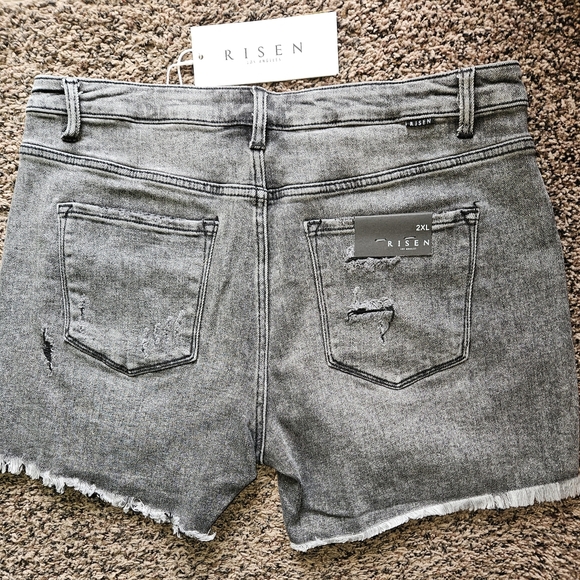 Risen 2X Button Shorts - Picture 2 of 2
